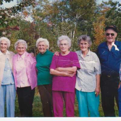 Fifteen photos of the Rolerson and Coombs families