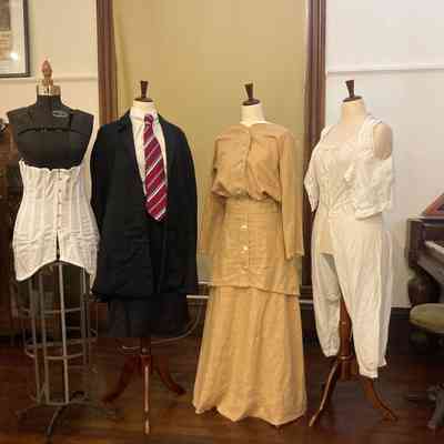 Reproductions of Edna St.Vincent Millay clothing
