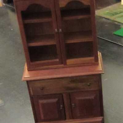 Breakfront, dollhouse