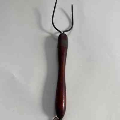 Two-tined fork