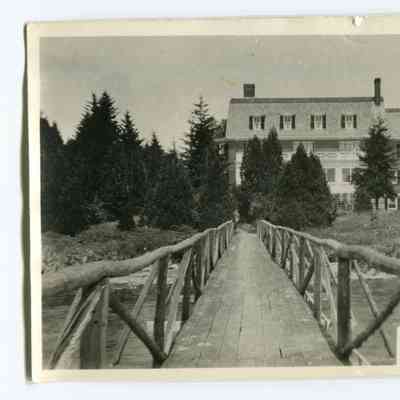 George Lewis cottage