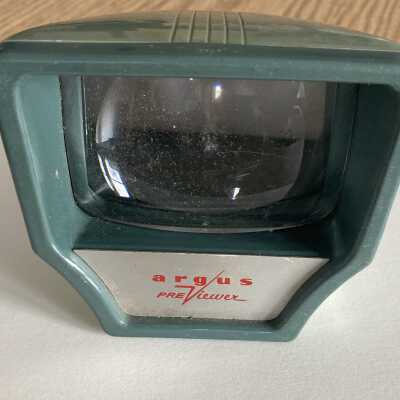 Slide viewer