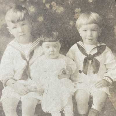 Studio portrait, Conley children