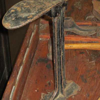 shoe  stand  with shoe last 1111.182.001