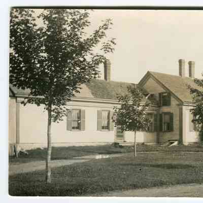 Postcard of Morris Decker house
