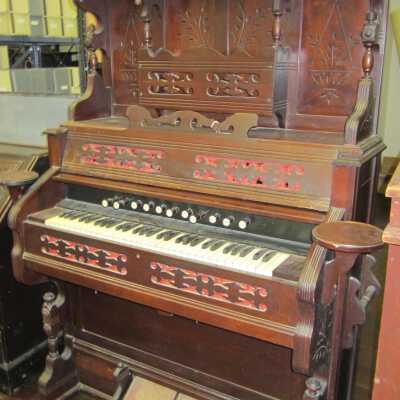 Reed organ