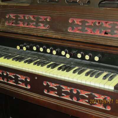 reed organ detail