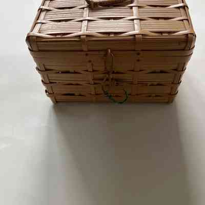 Basket, Trinket