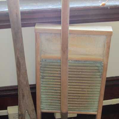 laundry plunger, washboard, agitator