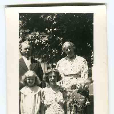 Postcard of the Osgood family