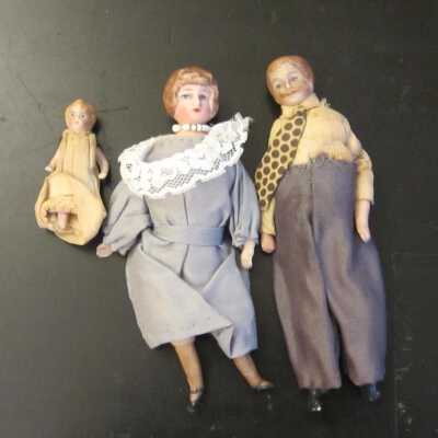 Family, dollhouse