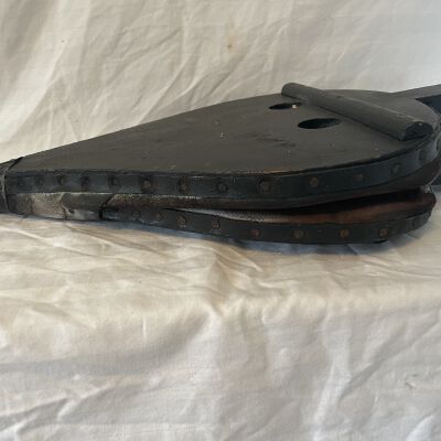 Large Black Bellow