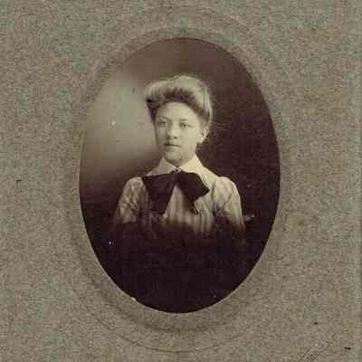 Irma M Oatman Starbuck
