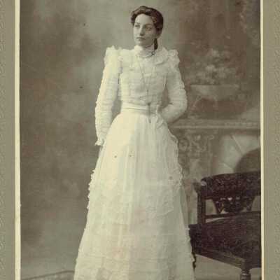 Photograph of Jeanette Paterson circa 1900