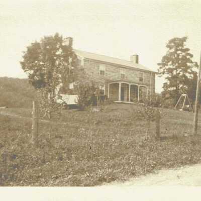 Photograph of Stone House in Putnam