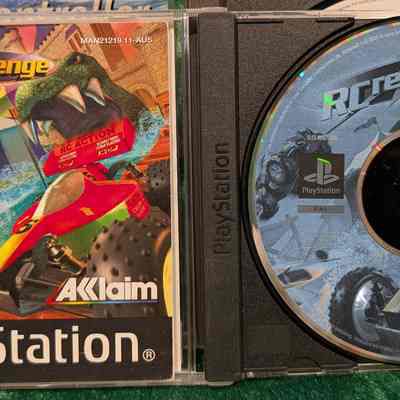 Game Box - Open: Game disc and manual