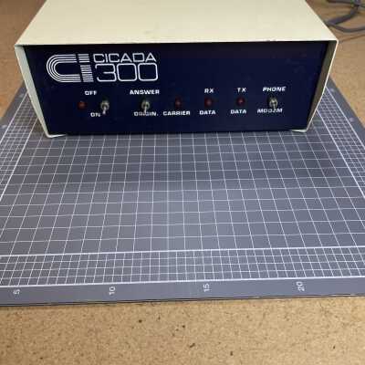Centre Industries Cicada 300