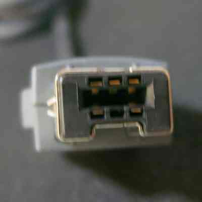 Controller Plug