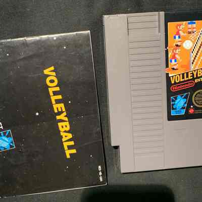 Game Cartridge and Manual - Front