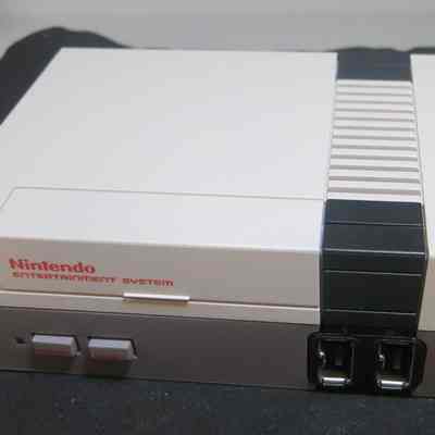 NES Mini - Front