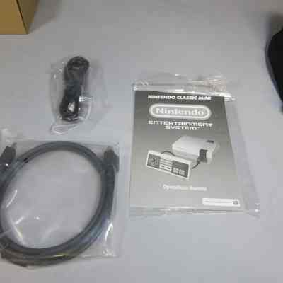 Manal, HDMI cable, USB cable