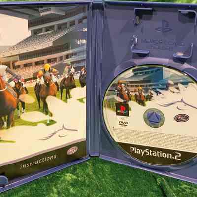 Game Box - Open: Game disc and manual