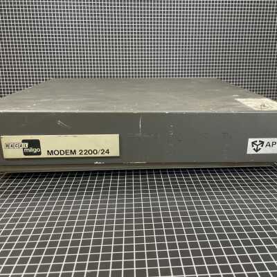 Racal-Milgo MODEM 2200/24