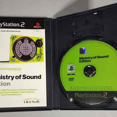 Game Box - Inside: Game disc and manual included