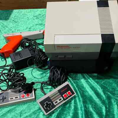 Console, Zapper, Controllers, Power Supply - Front