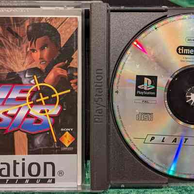 Game Box - Open: Game disc and manual