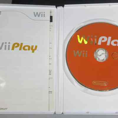Game Box - Inside: Game disc and manual included