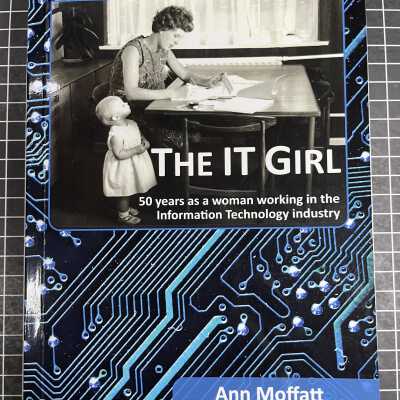 THE IT GIRL