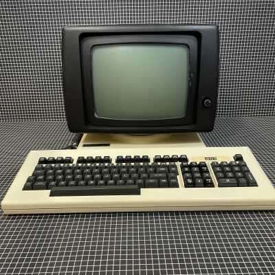 WYSE WY-100 Serial Computer Terminal