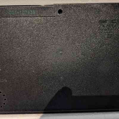 Device - Bottom: Serial No. 001-107935