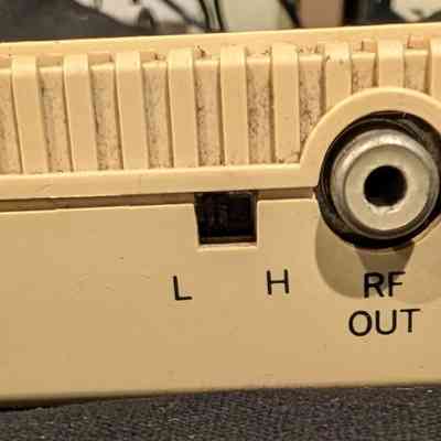 RF Out Port and Channel Switch