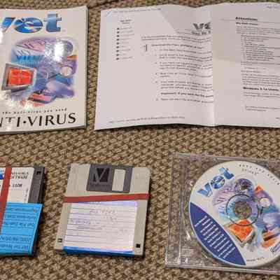 CD-ROM, Floppy Discs, User Manual and Printed Instructions