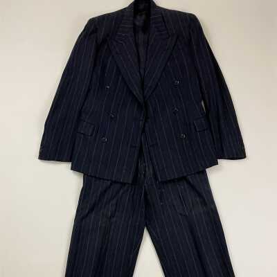 Suit