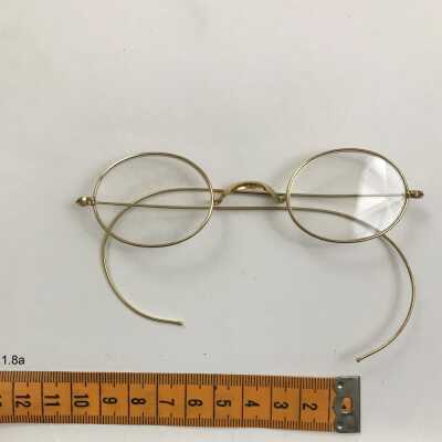 Eyeglasses