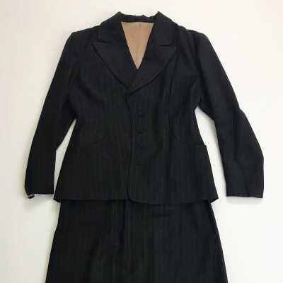 Suit