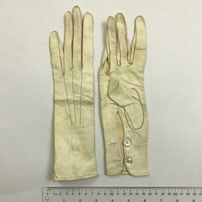 Glove