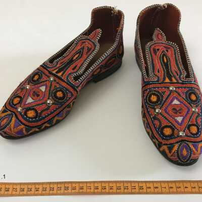 Shoe
