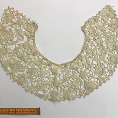 Collar