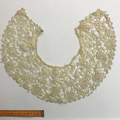 Collar