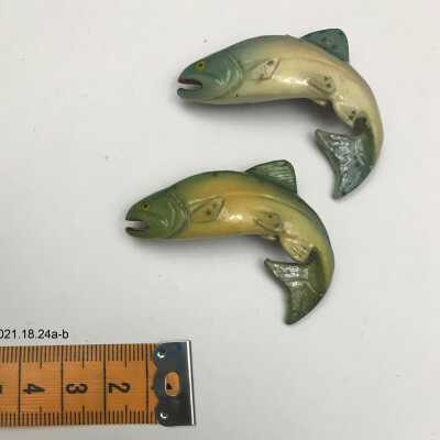 Trout Brooch Set