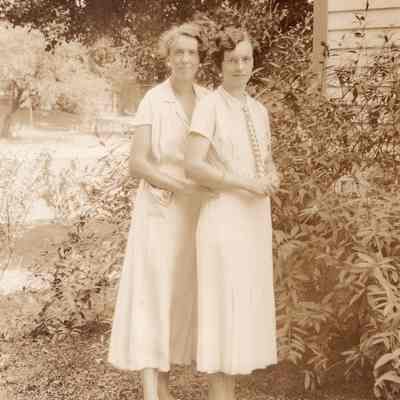 VIets Sisters