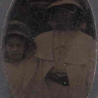 Viets Sisters
