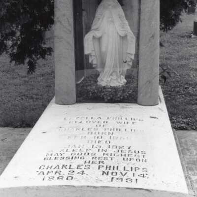 Grave Marker of Estelle Phillips