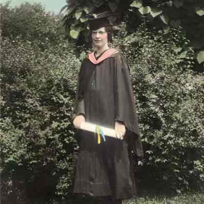 Graduation Photo thought to be Welhemien Viets