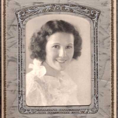 Genevieve Micks, 1933