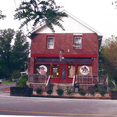 Icabod's Smoke Shop, 2011